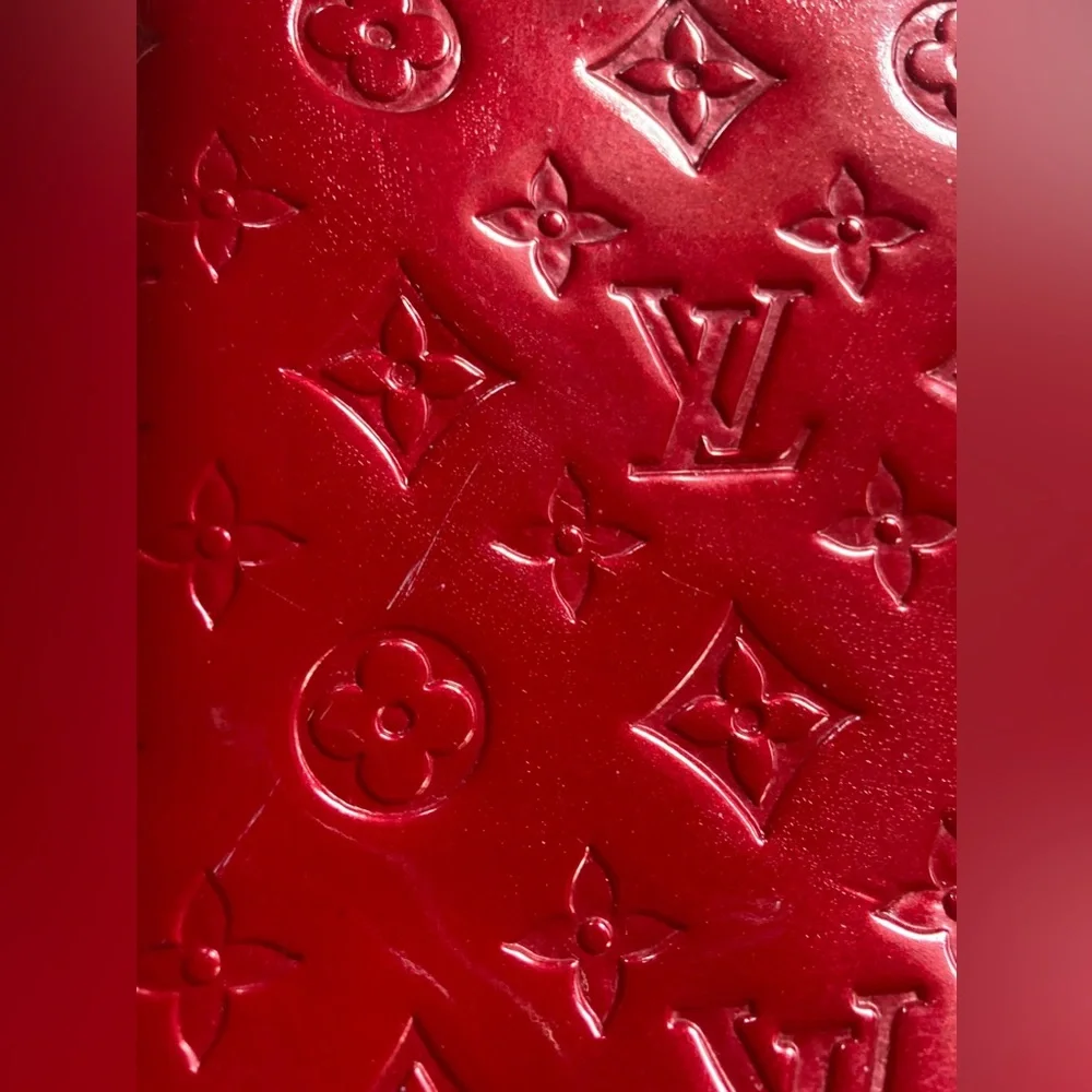 Louis Vuitton Houston Bag - Picture 9 of 11